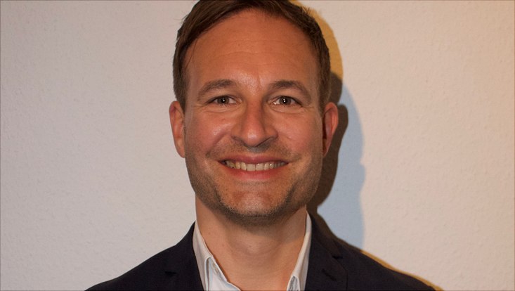 Foto des theoretischen Physikers Timo Weigand