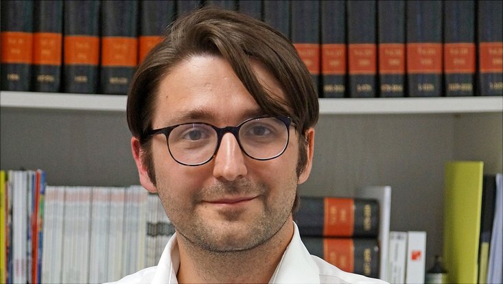 portrait of professor Gregor Kasieczka