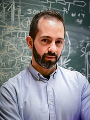 marios-maroudas-180x240