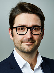 kasieczka-uhec-0431-180x240