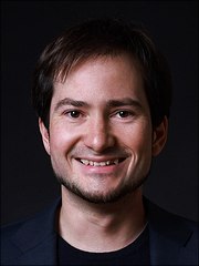 philipp-gadow-180x240